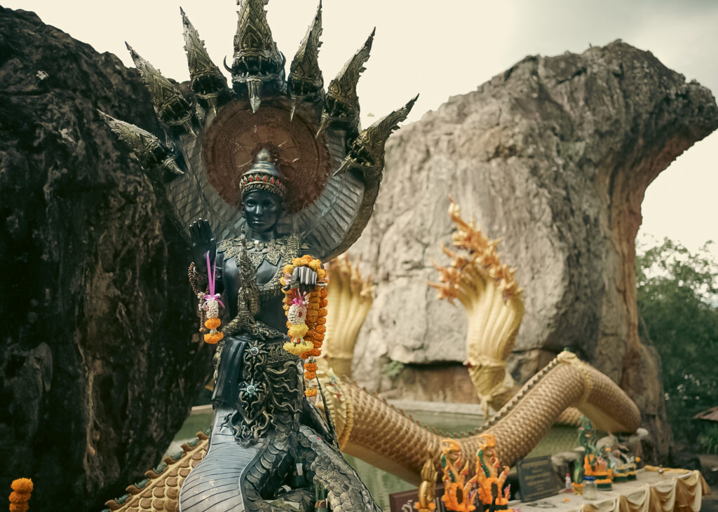 พญานาคราชมุจลินท์